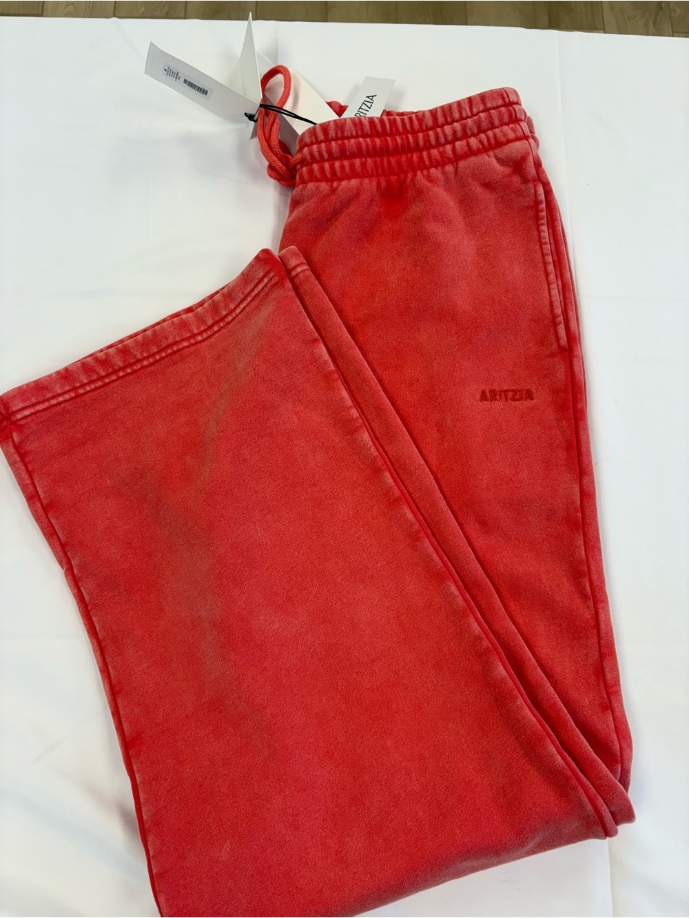 NWT aritzia sweatfleece pants